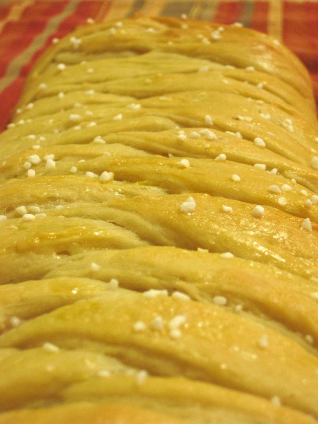 Braided Cranberry Curd Bread