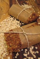 Cinnamon Oat Granola Bar (1)