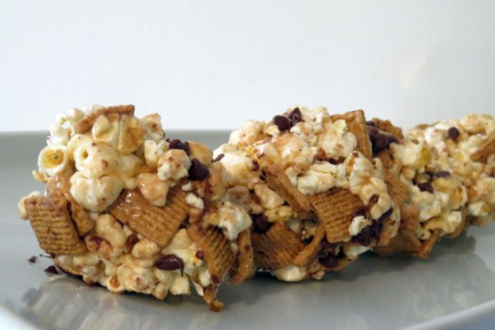 smores popcorn ball by Sweet Jumbles (3)